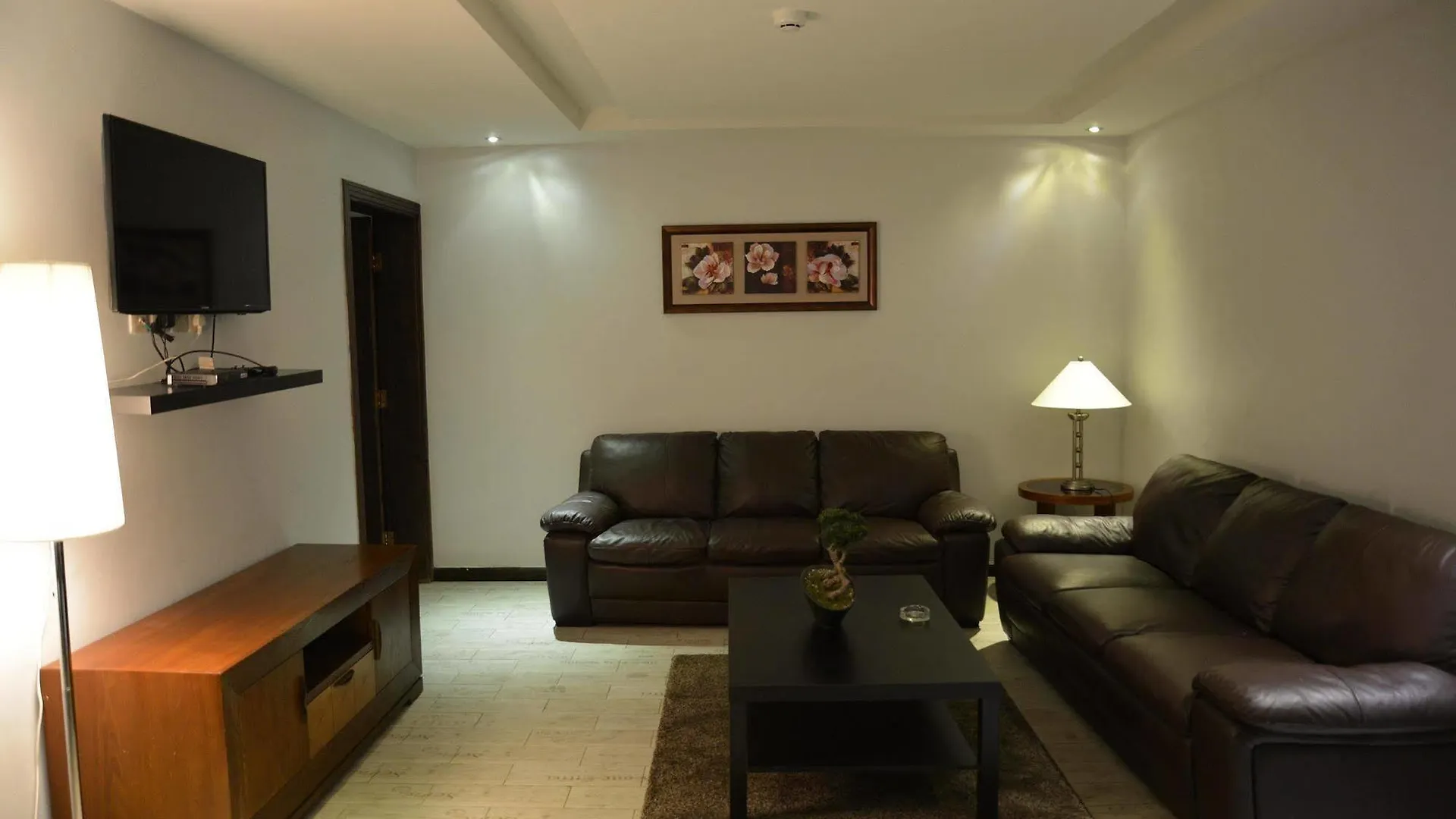 Aparthotel Jeddah Grand Beach 4*,