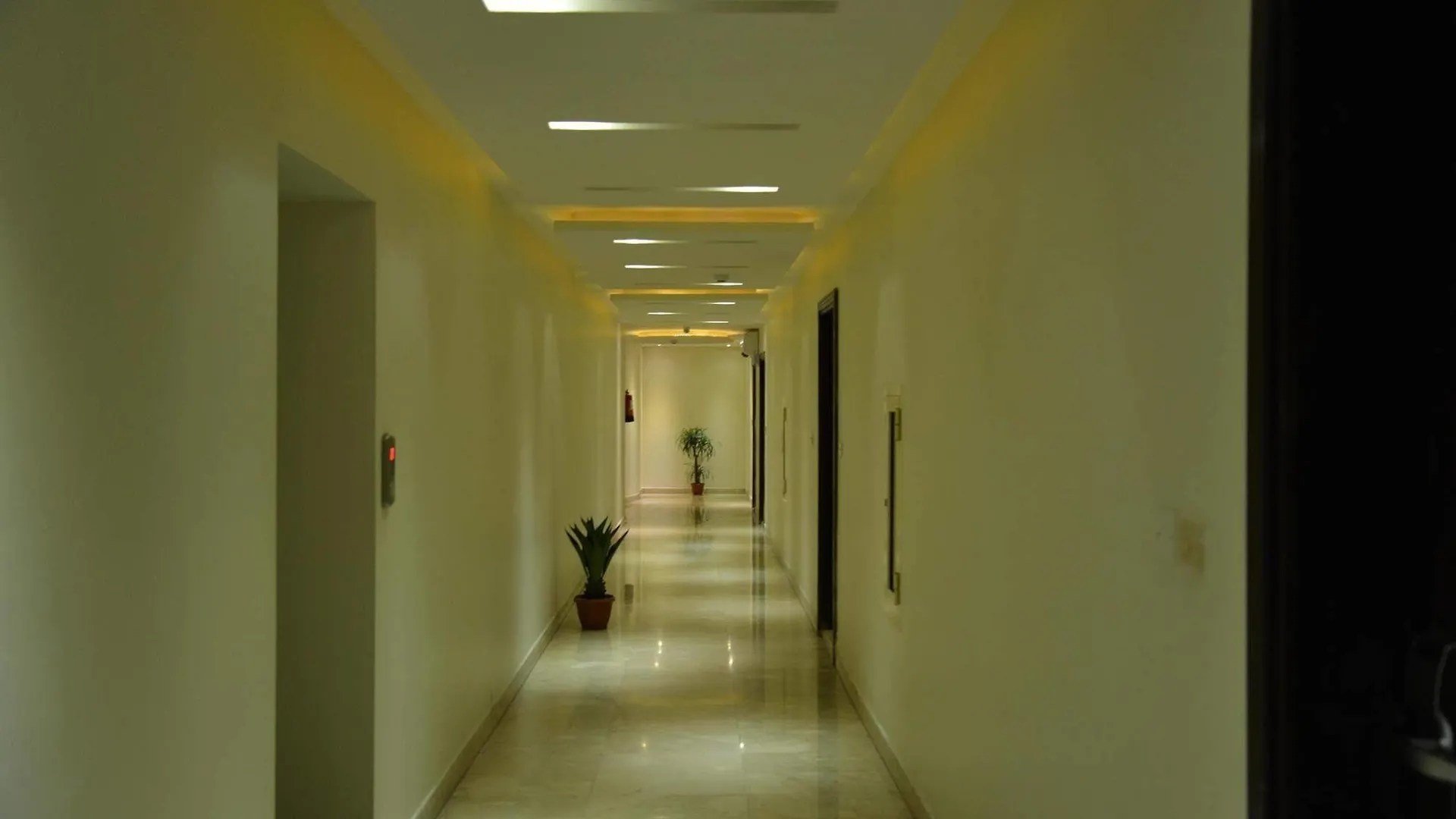 Aparthotel Jeddah Grand Beach